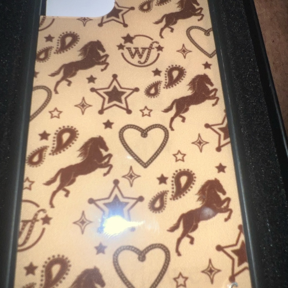 iphone 11 case - Picture 2 of 2